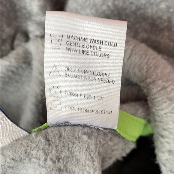 Athletic sweater - Picture 5 of 5